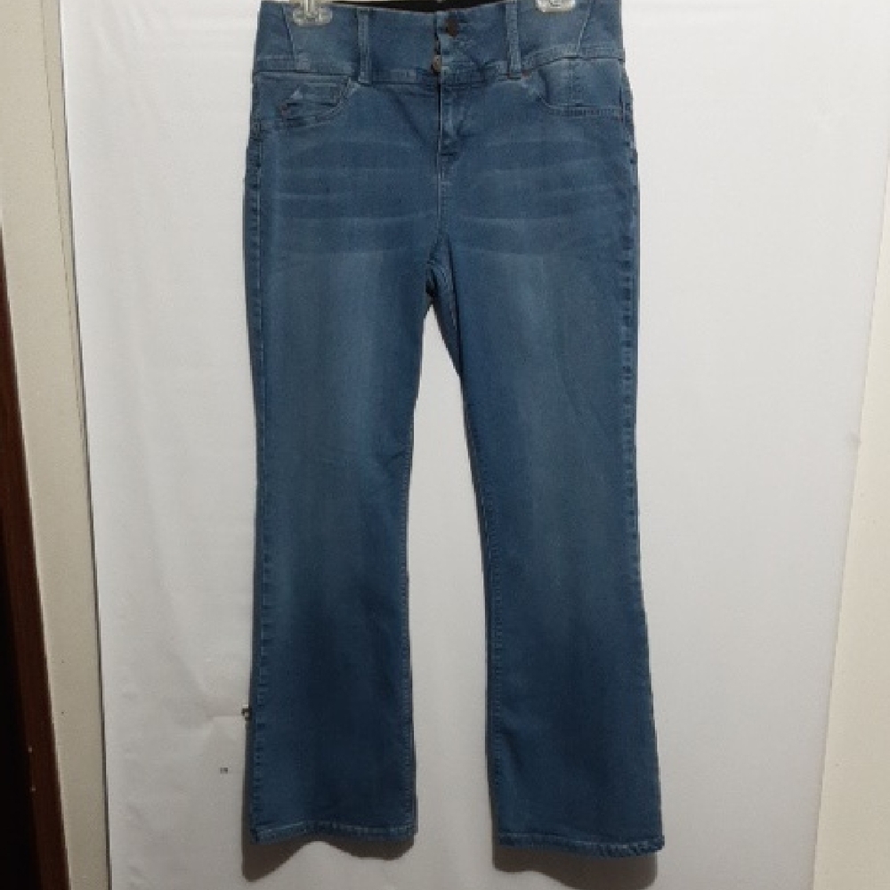Laurie Felt Flare Button Fly Women's MP Classic Blue Denim Jean
